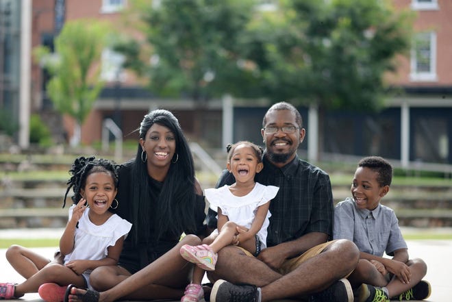 Nakeshia Shannon and her family.