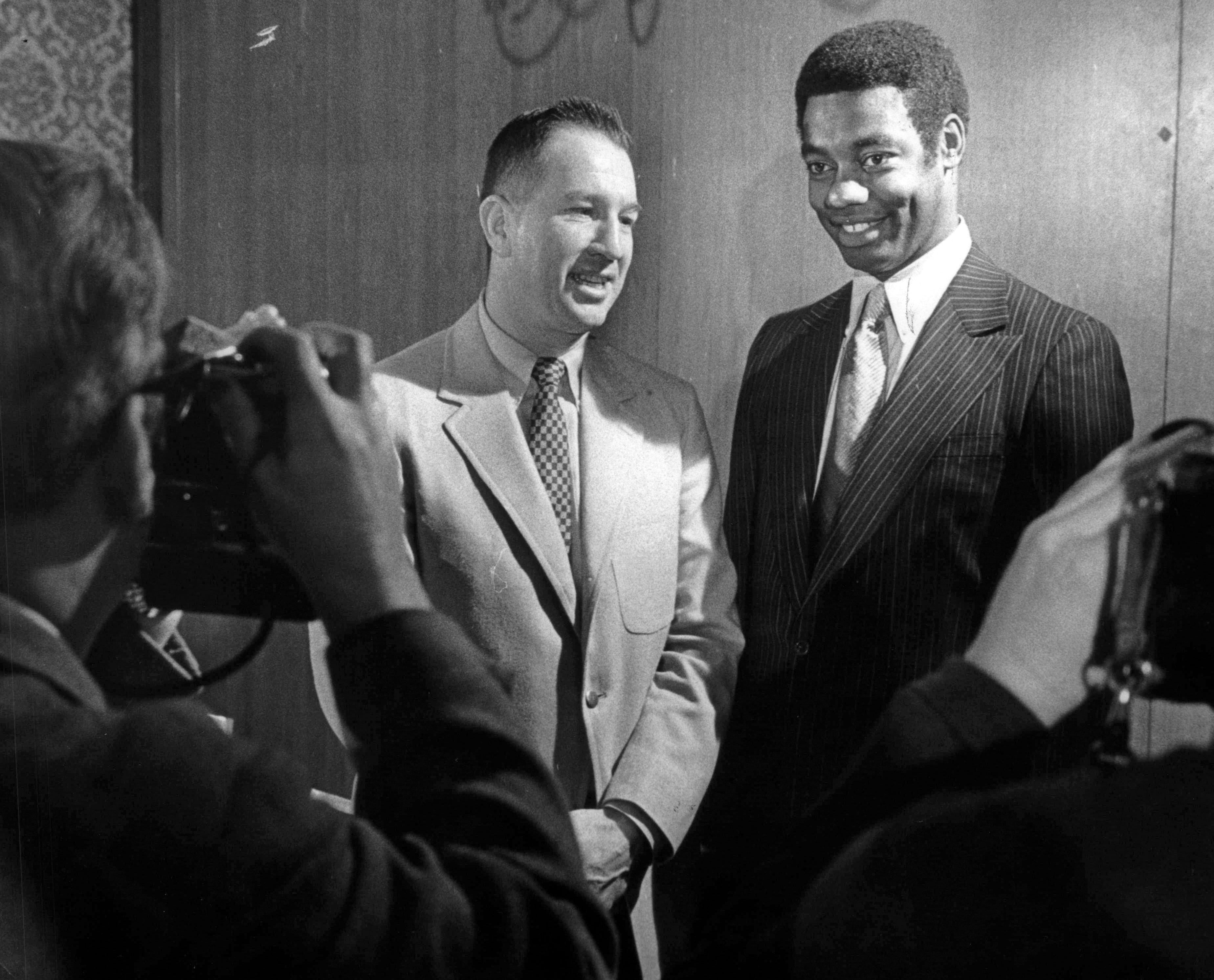 Attention was on Bucks coach Larry Costello and superstar Oscar Robertson at the Pfister Hotel in Milwaukee. Robertson was acquired in a trade with the Cincinnati Royals in April 1970.