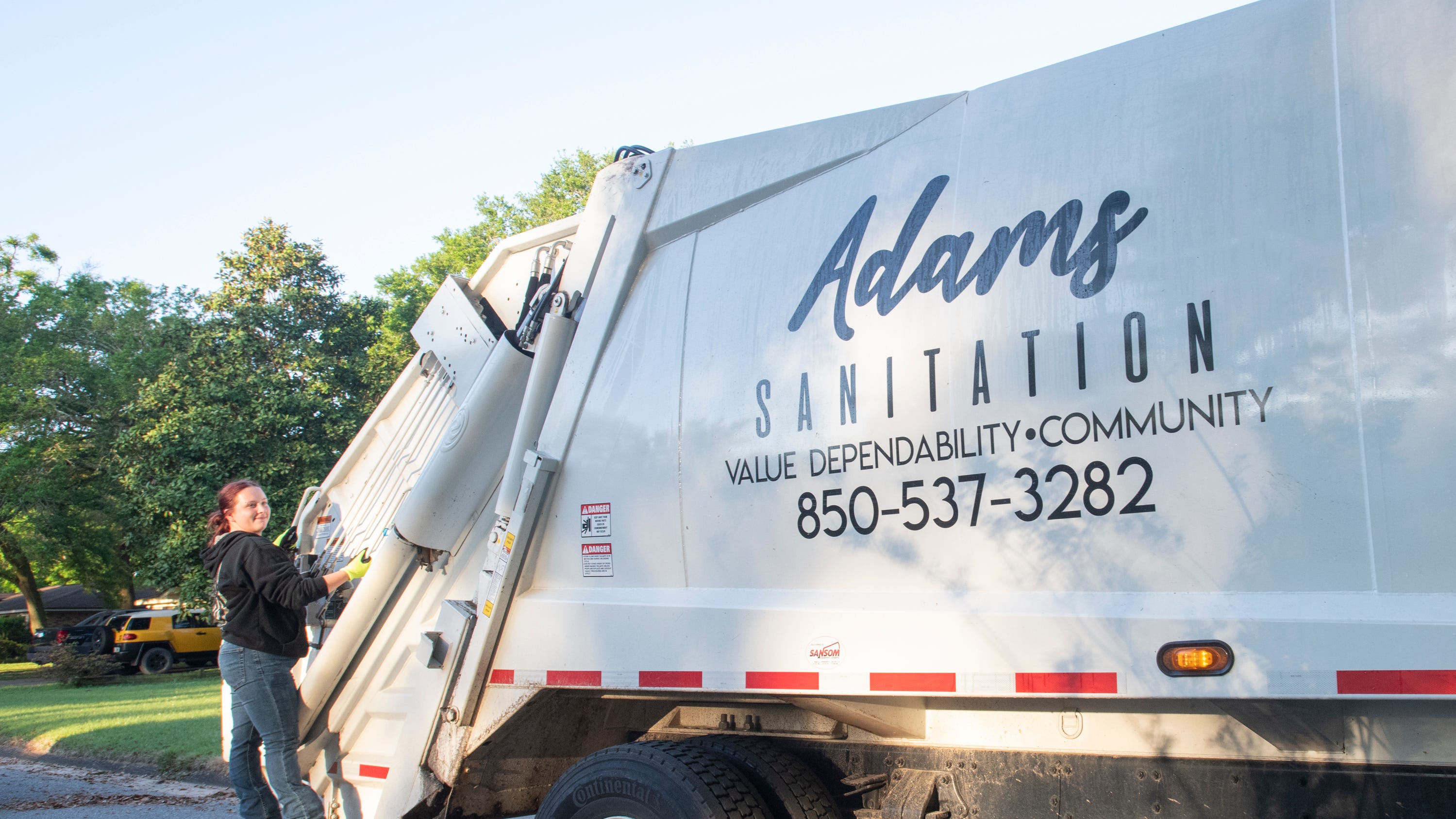 Adams Sanitation wins bid to pick up trash for Santa Rosa schools, beating out Waste Pro