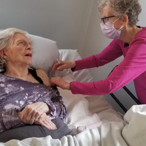 Karen Hanusik, 87, receives her first Moderna vacc