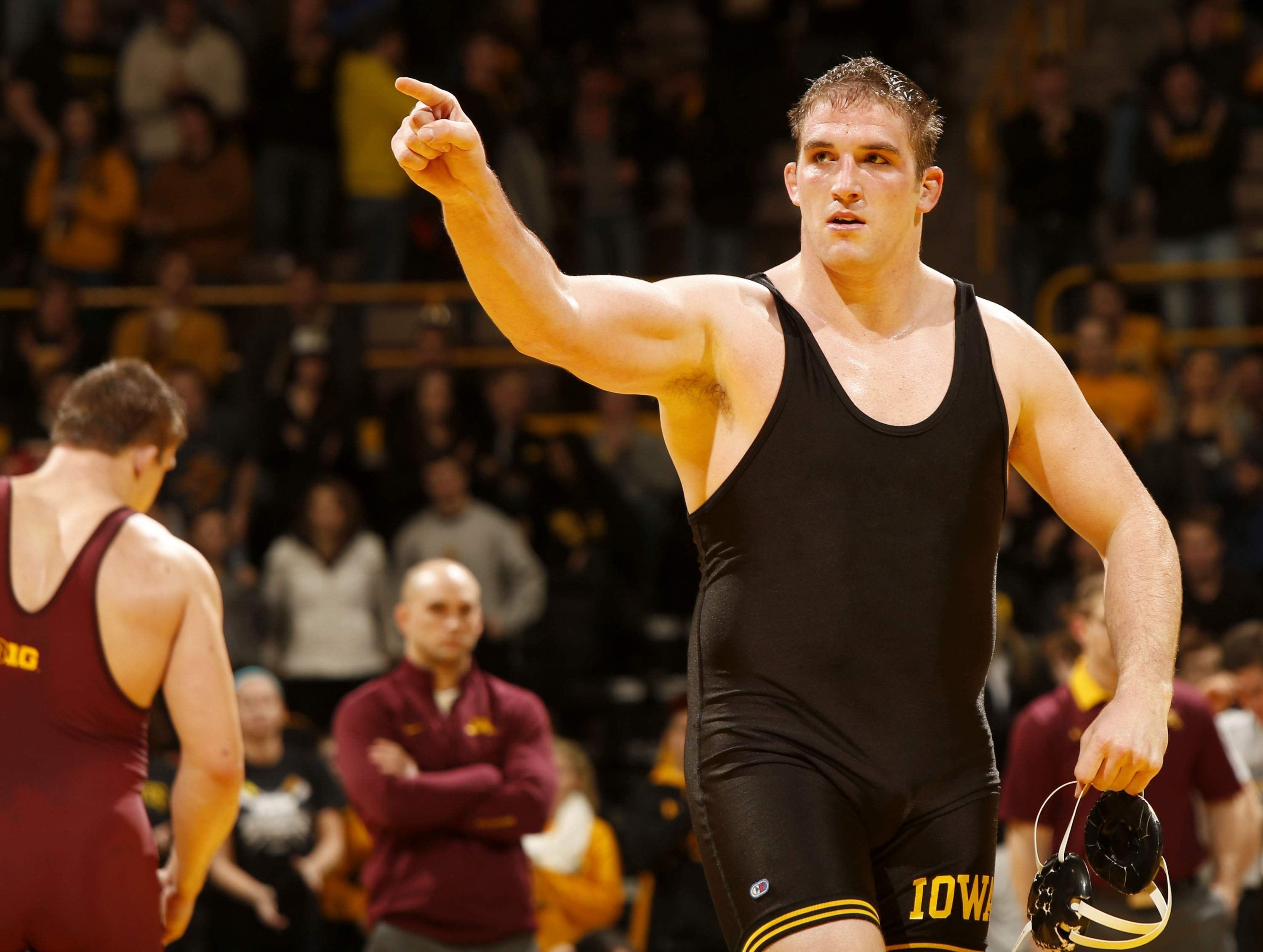 Saint Mark S Alum Leads University Of Iowa Wrestling Team