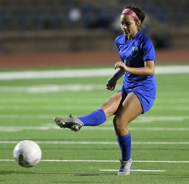 Lake View High School soccer player Jazmyne Flores is pictured in a 2021 file photo.