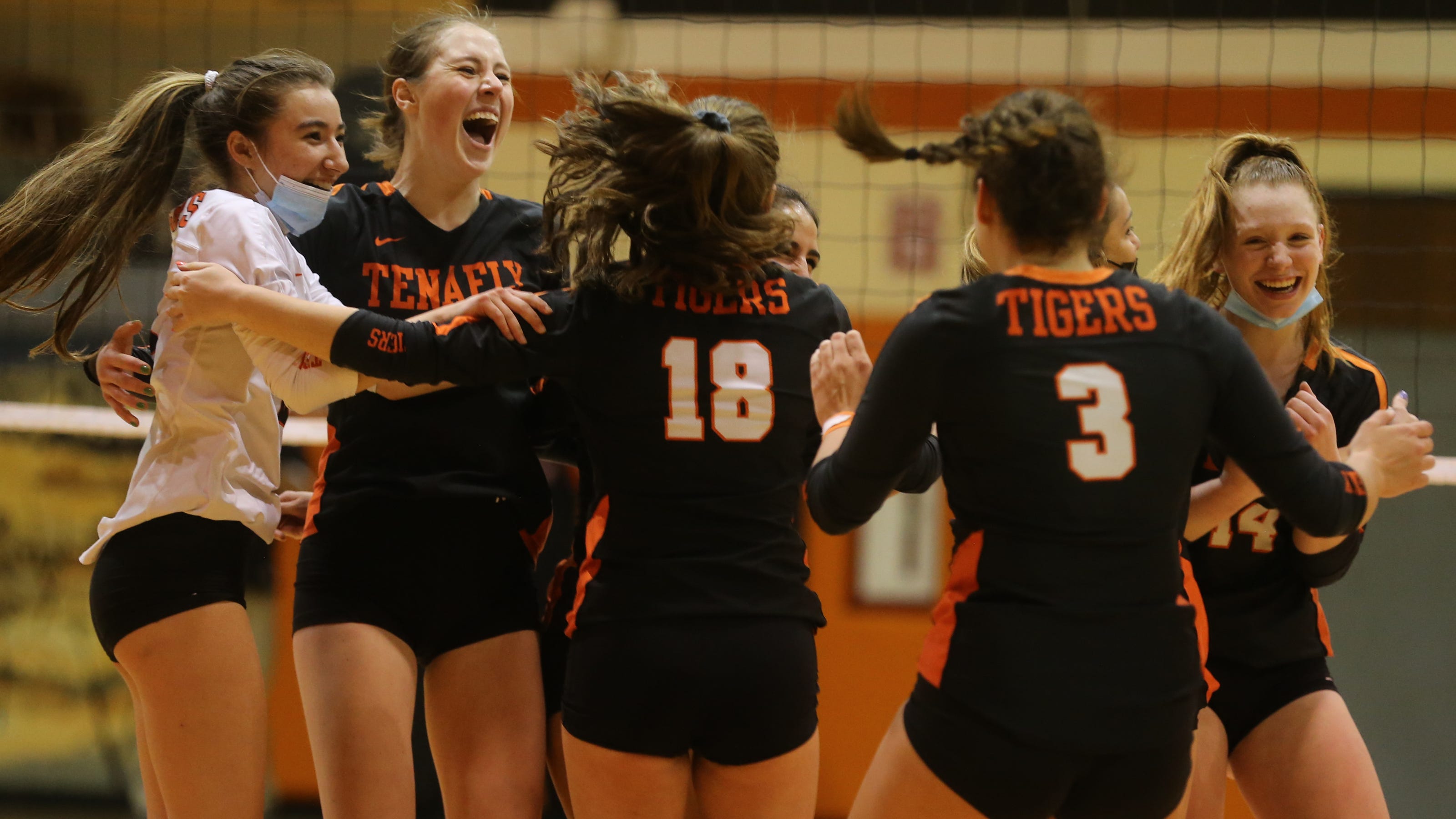 Tenafly Nj Girls Volleyball Bests Top Seed To Win Sectional Title