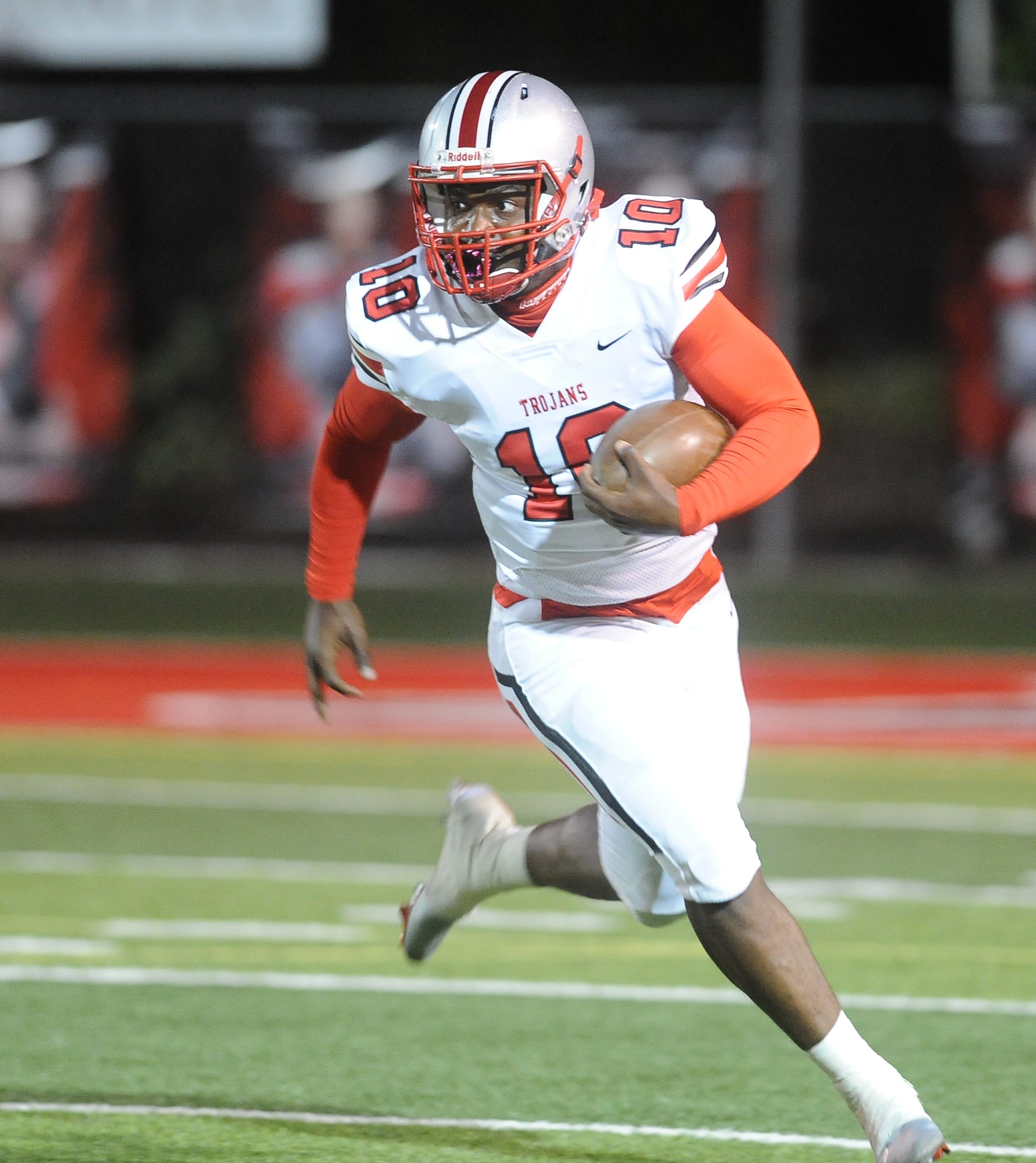 Stockton high school football: Lincoln ends Edison's undefeated streak