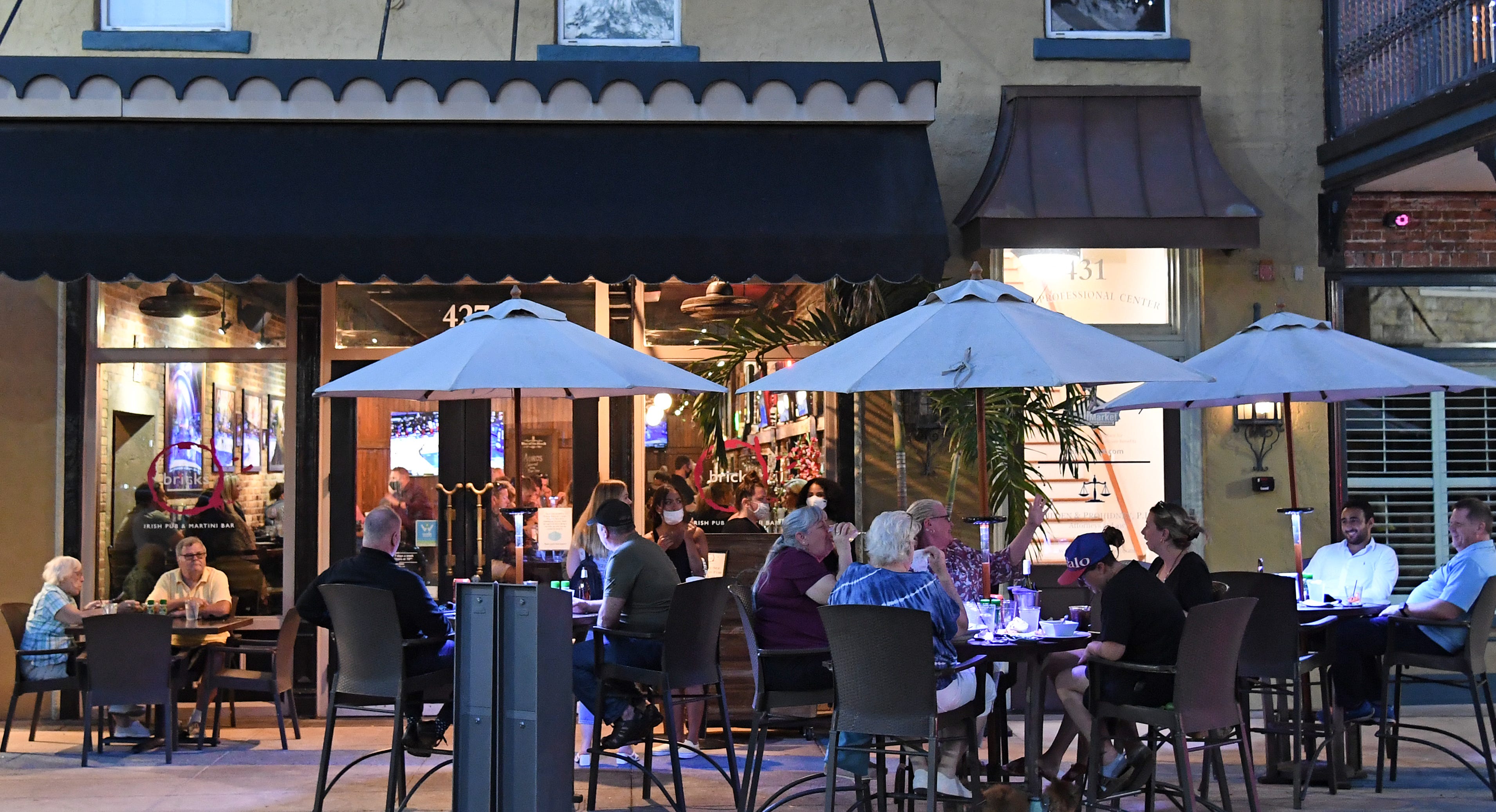 Best restaurants in downtown Bradenton and what to eat when you're there