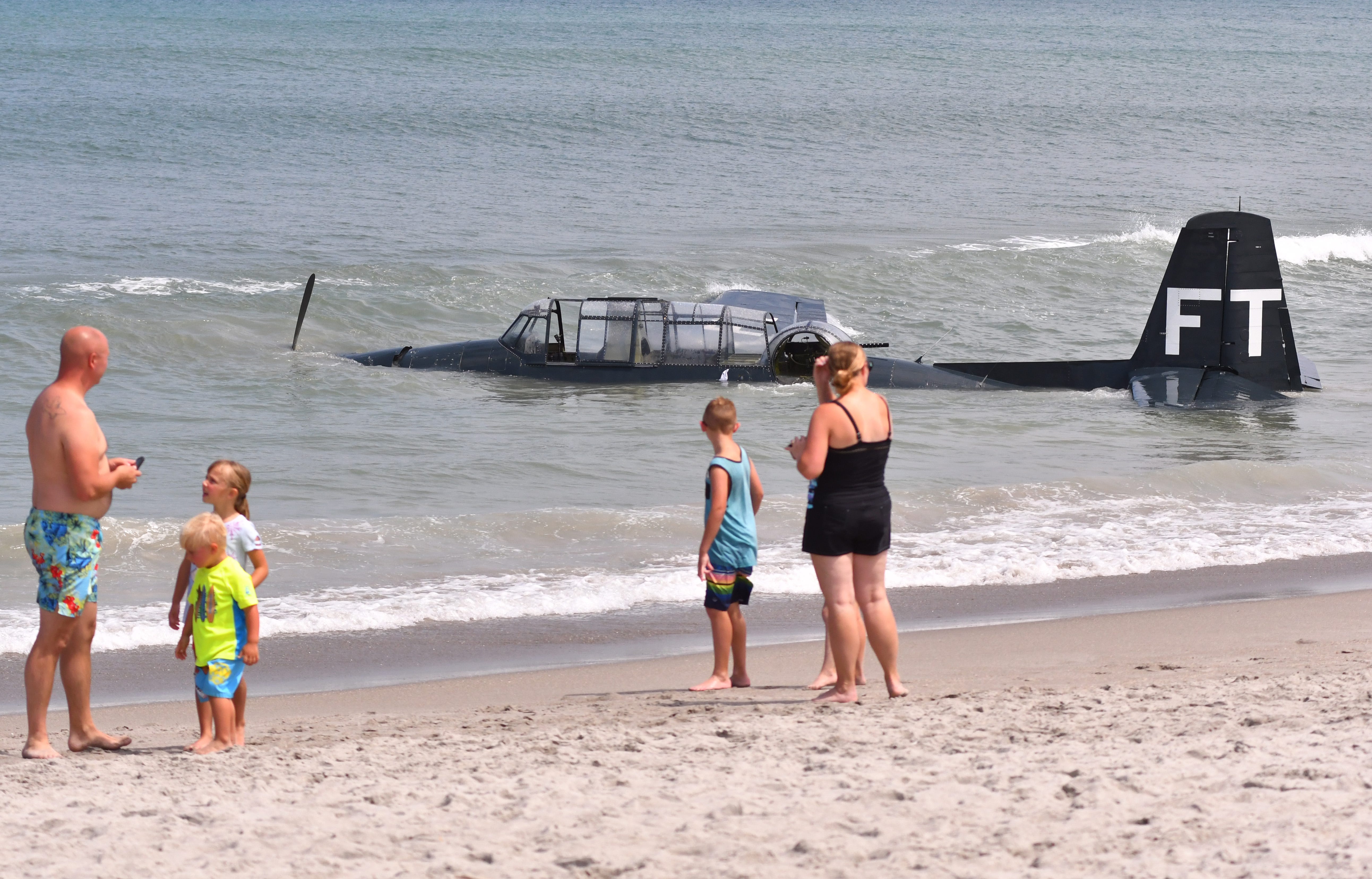 Cocoa Beach Air Show vintage plane makes emergency water landing