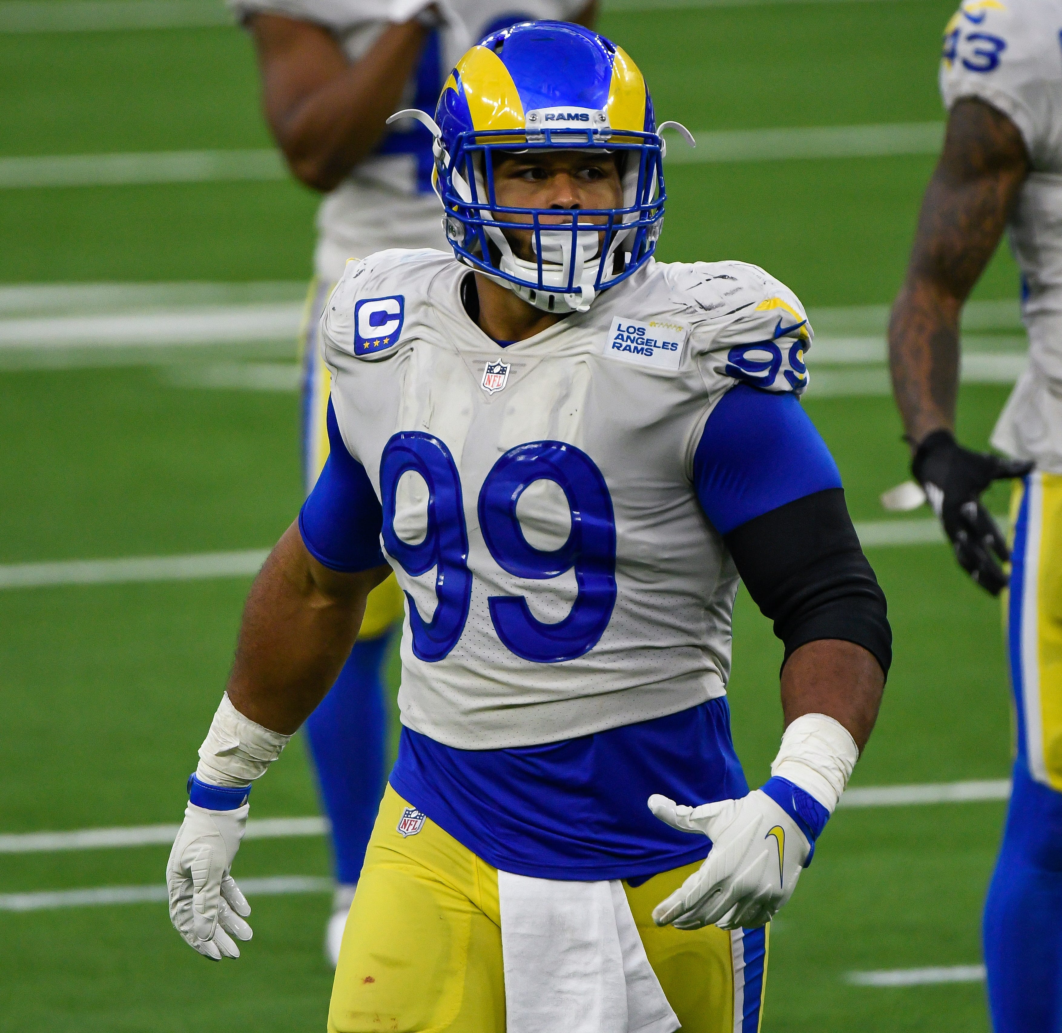 Aaron Donald accuser on offers Rams star