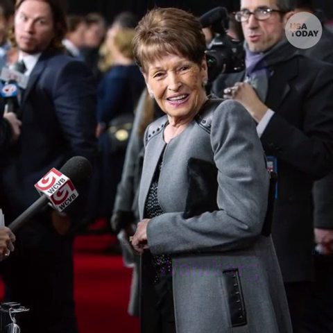 Alma was the mother of nine, including famous brot