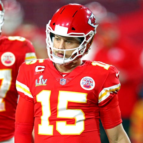 Patrick Mahomes reacts during the Chiefs' 31-9 def