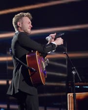 Hunter Metts, 22, broke down in tears after appearing to forget the lyrics of "Falling Slowly" from "Once" toward the end of his performance. The judges comforted the software developer, with Katy Perry telling him that "perfection is an illusion."
