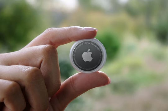 Apples AirTag ist ein winziges Gerät, das seinen Besitzern den Stress verlorener Gegenstände ersparen kann.