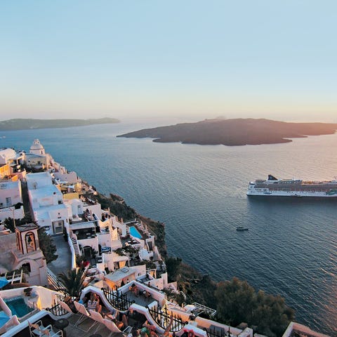 Norwegian Jade will sail in Greece.