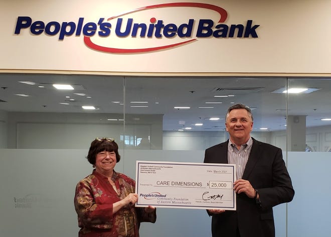 From left: Patricia Ahern, Care Dimensions president and CEO, and Patrick Sullivan, foundation board member, People’s United Bank president-Massachusetts and executive vice president of commercial banking.