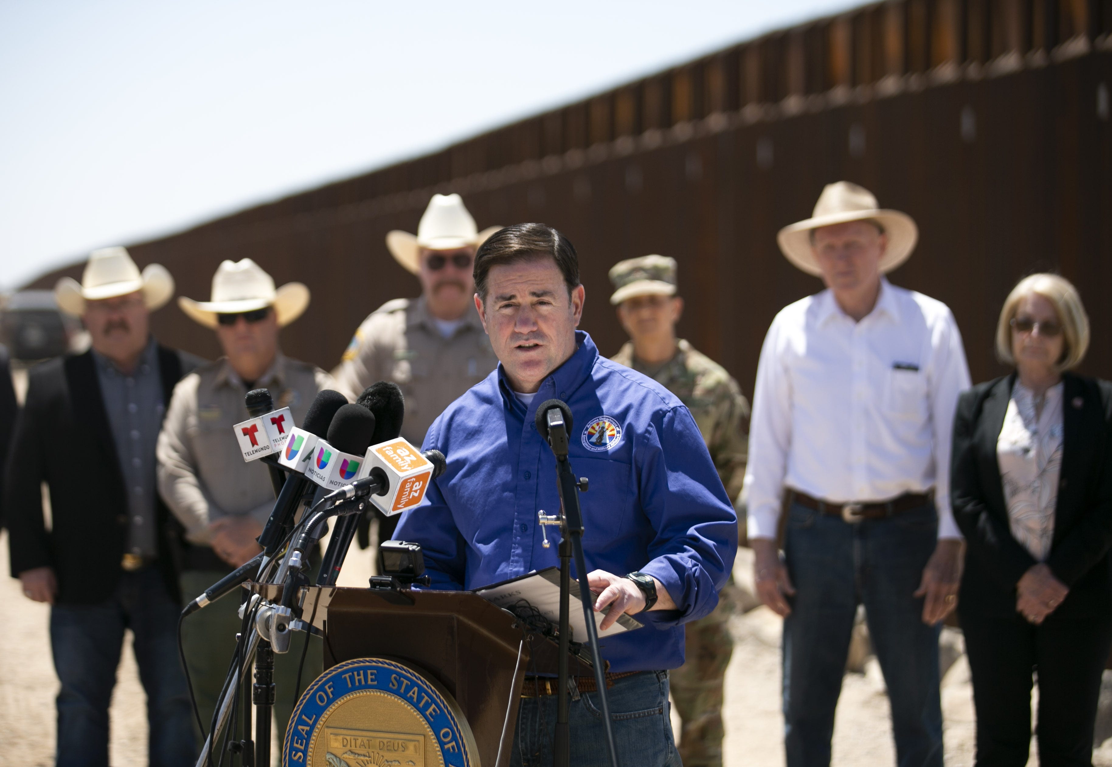 Gov. Doug Ducey hides at the border to avoid Arizona's ...