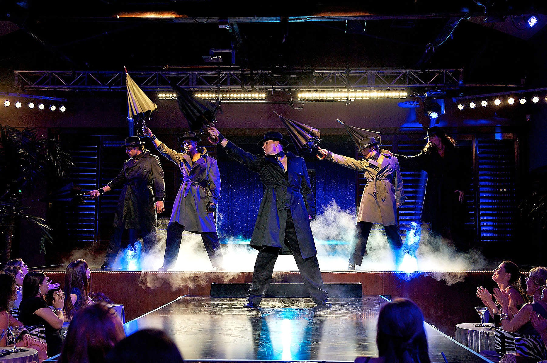 places to watch magic mike xxl online