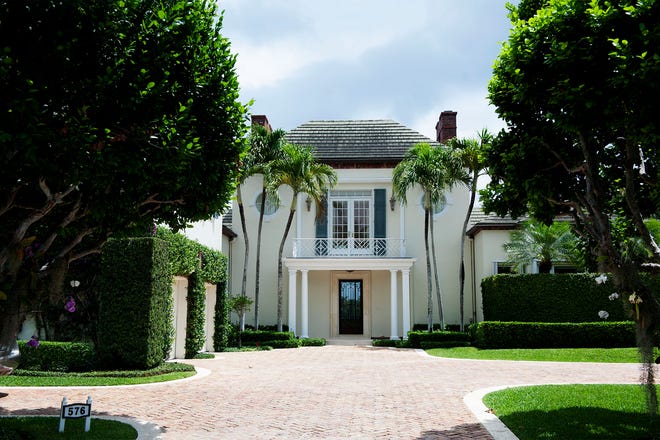 A waterfront house built in 1976 at 576 Island Drive on Palm Beach’s Everglades Island has been bought for a recorded $16.325 million by a company controlled by developer Todd Michael Glaser. Glaser says he will renovate the house for resale.