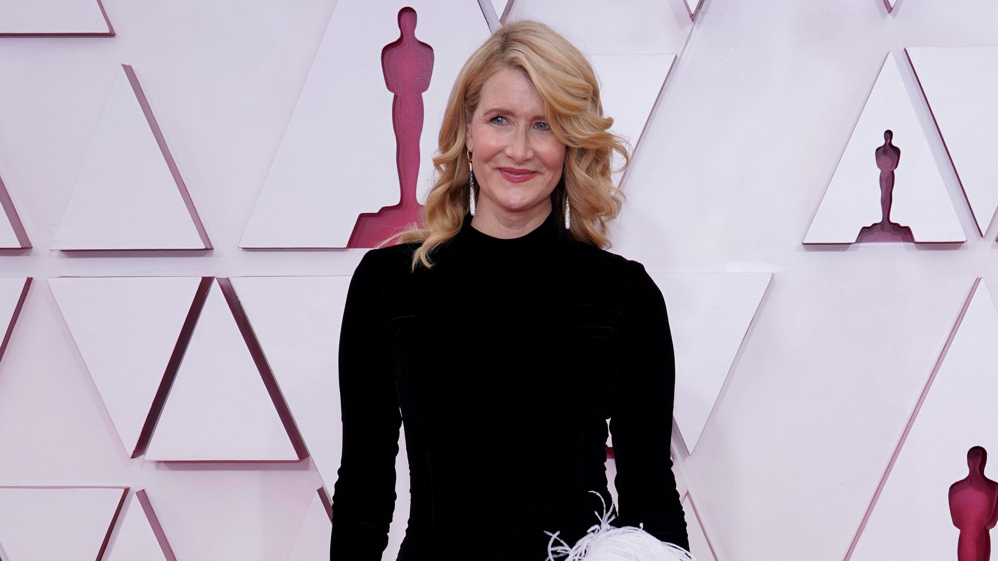 Laura Dern Oscars dress: Feathered gown stuns at 2021 Academy Awards