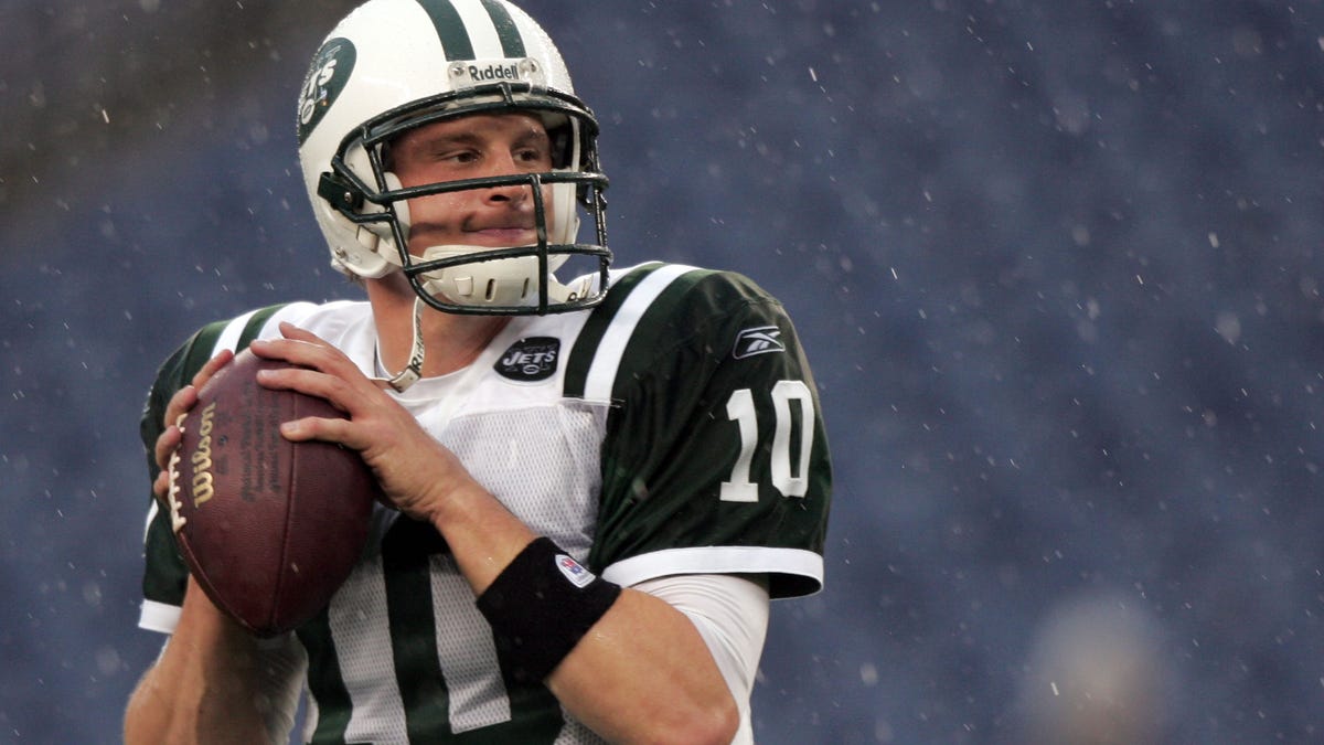 quarterbacks-chosen-in-the-first-round-of-the-nfl-draft-since-2000