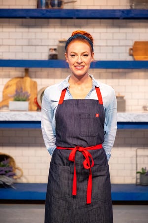 Yarışmacı Jacqueline Joseph'in America's Best Baker, Season 4'te görüldüğü gibi portresi.