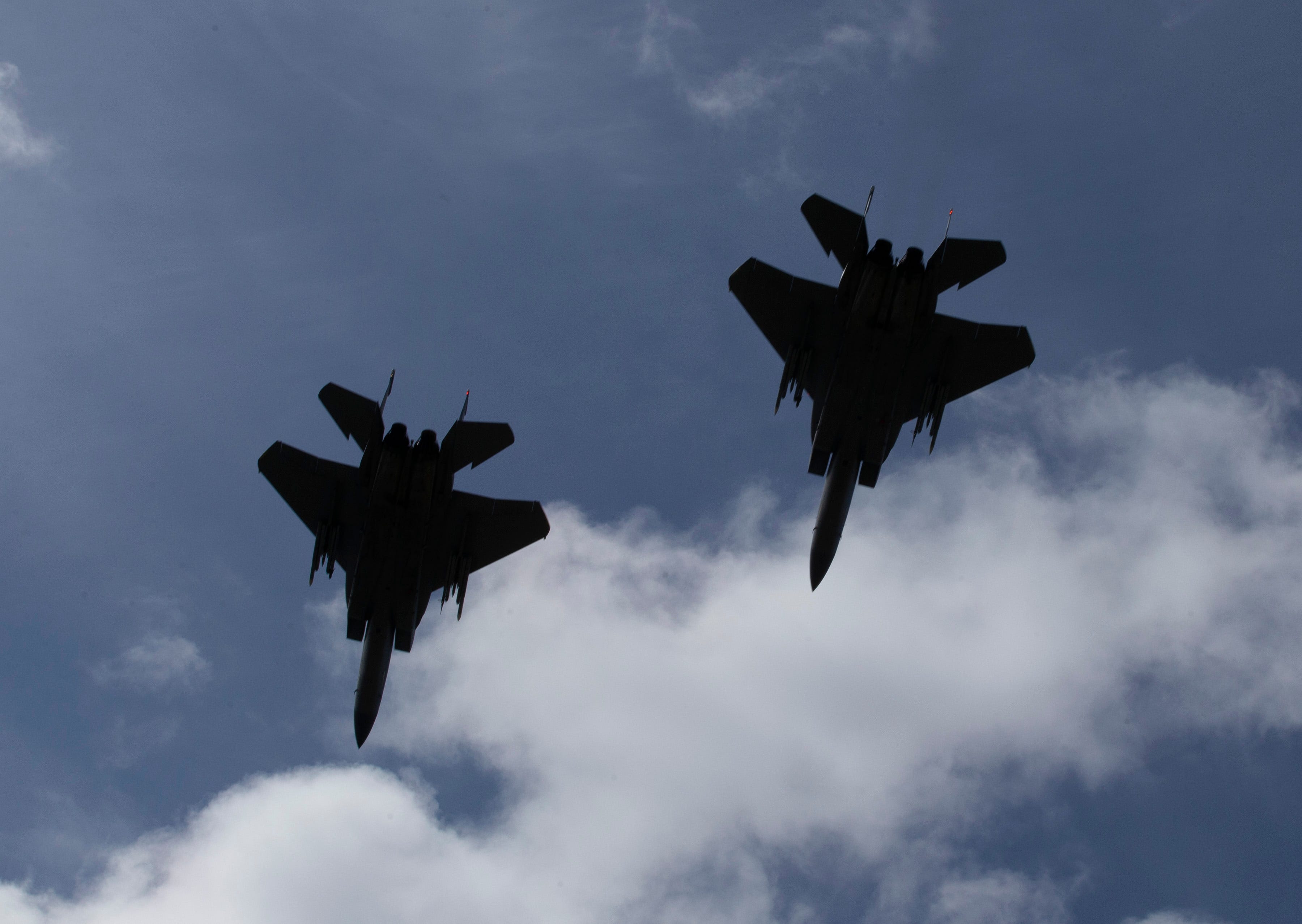 6c6ccf4e-6222-4500-83bf-6e67cb6eb87d-eug