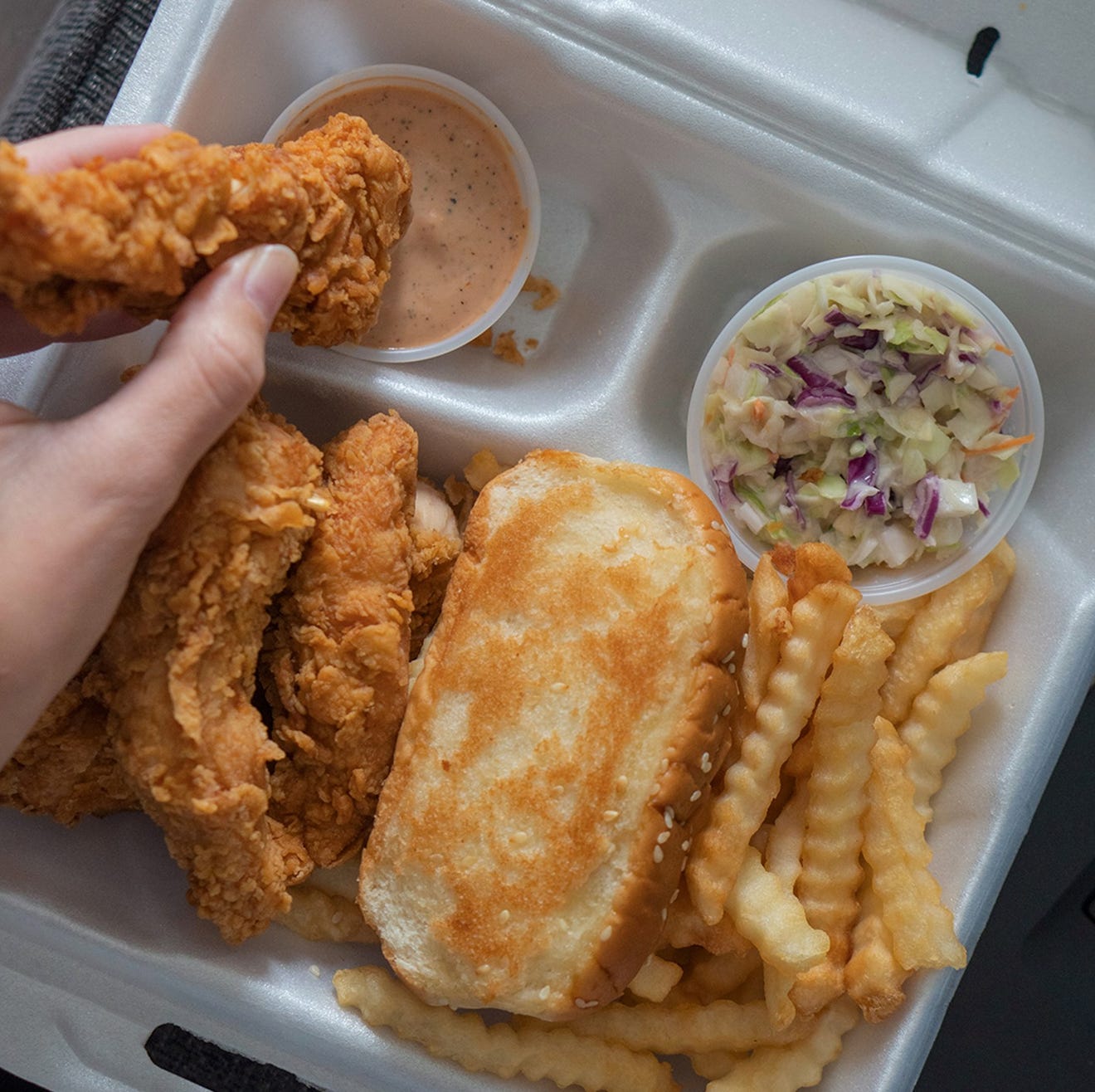 A High Desert first Raising Cane's Chicken Fingers set for Tuesday