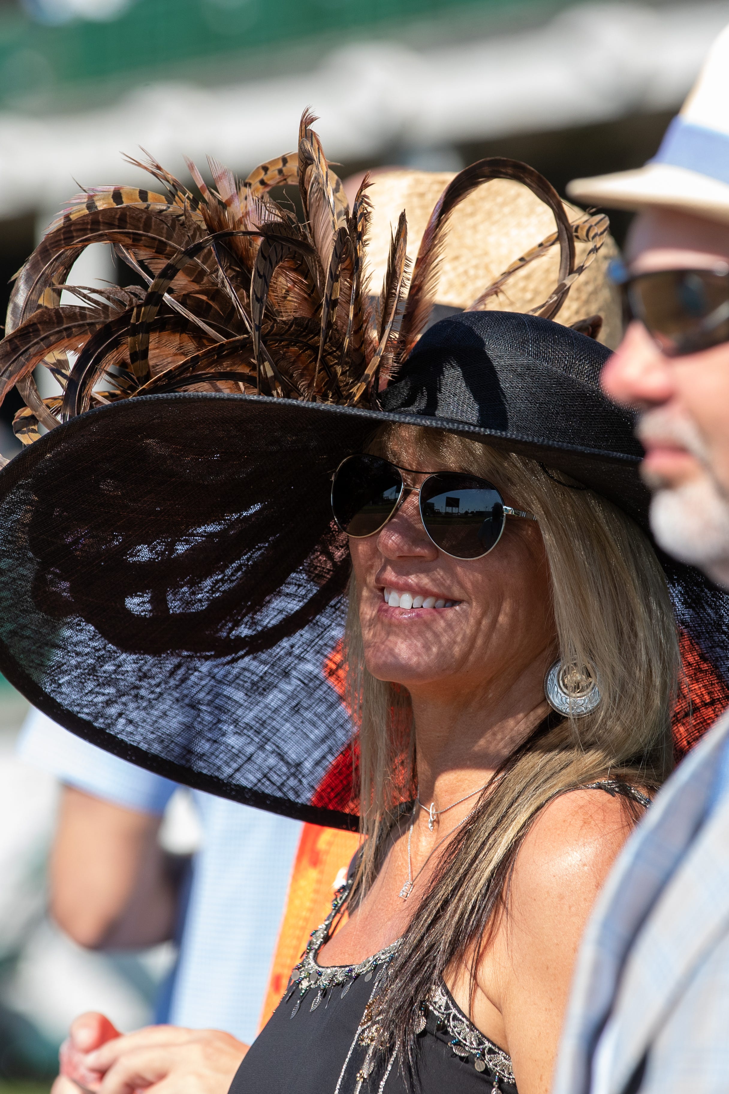 Kentucky Derby fashion: See the 2021 hats, colors, masks ...