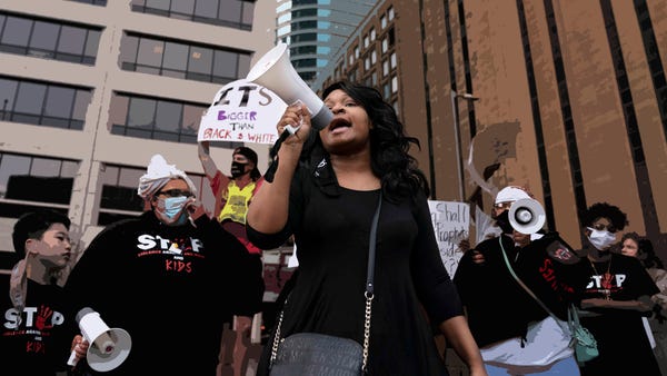 THUMBNAIL ONLY! Toshira Garraway leads chants duri