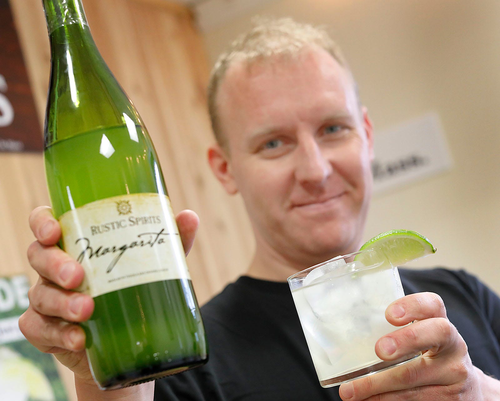 Margarita Veimuto vyras atneša šventę į So.  Parama