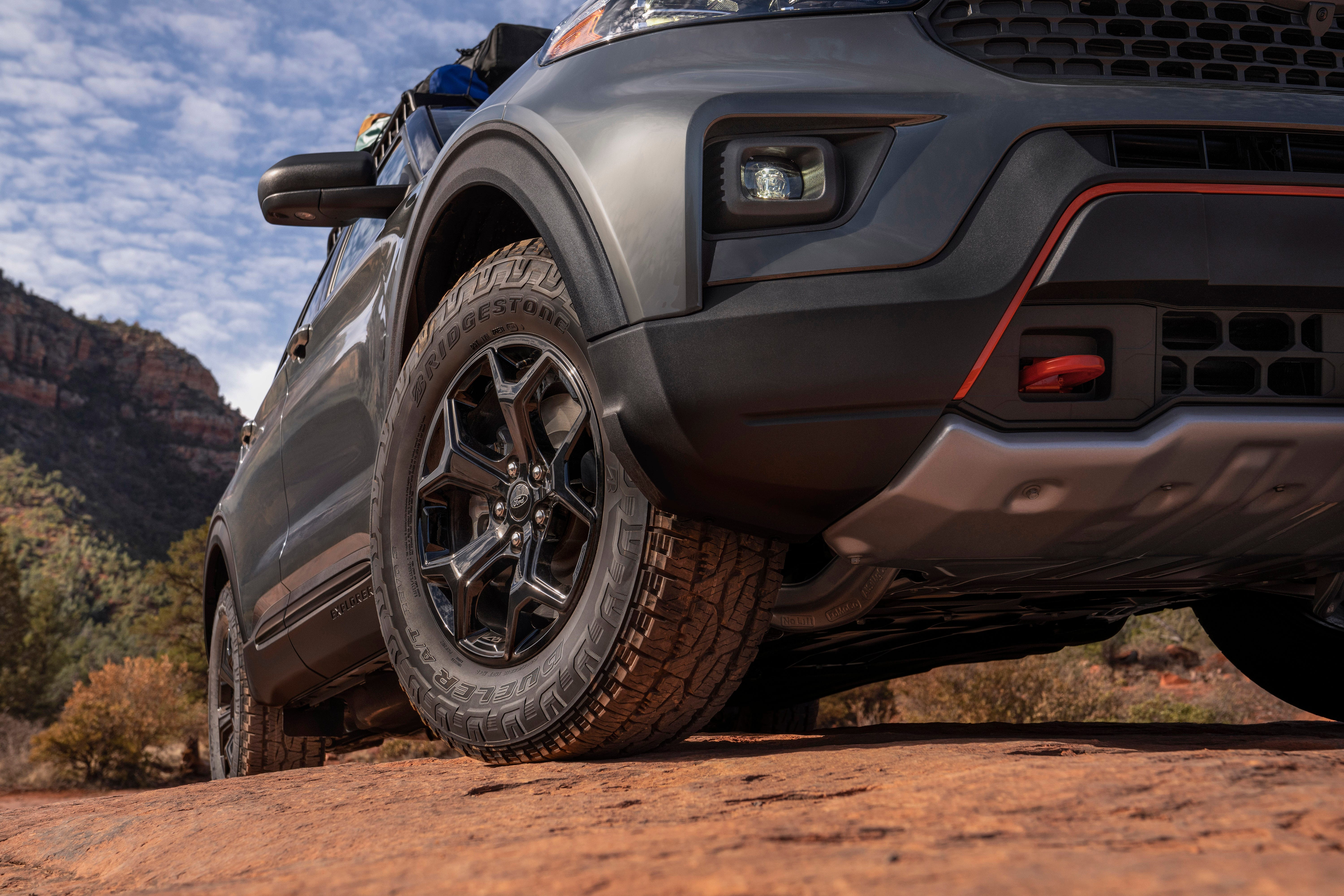 21 Ford Explorer Timberline Adds Off Road Capability Unique Looks 21 Ford Explorer Timberline Adds Off Road Capability Unique Looks