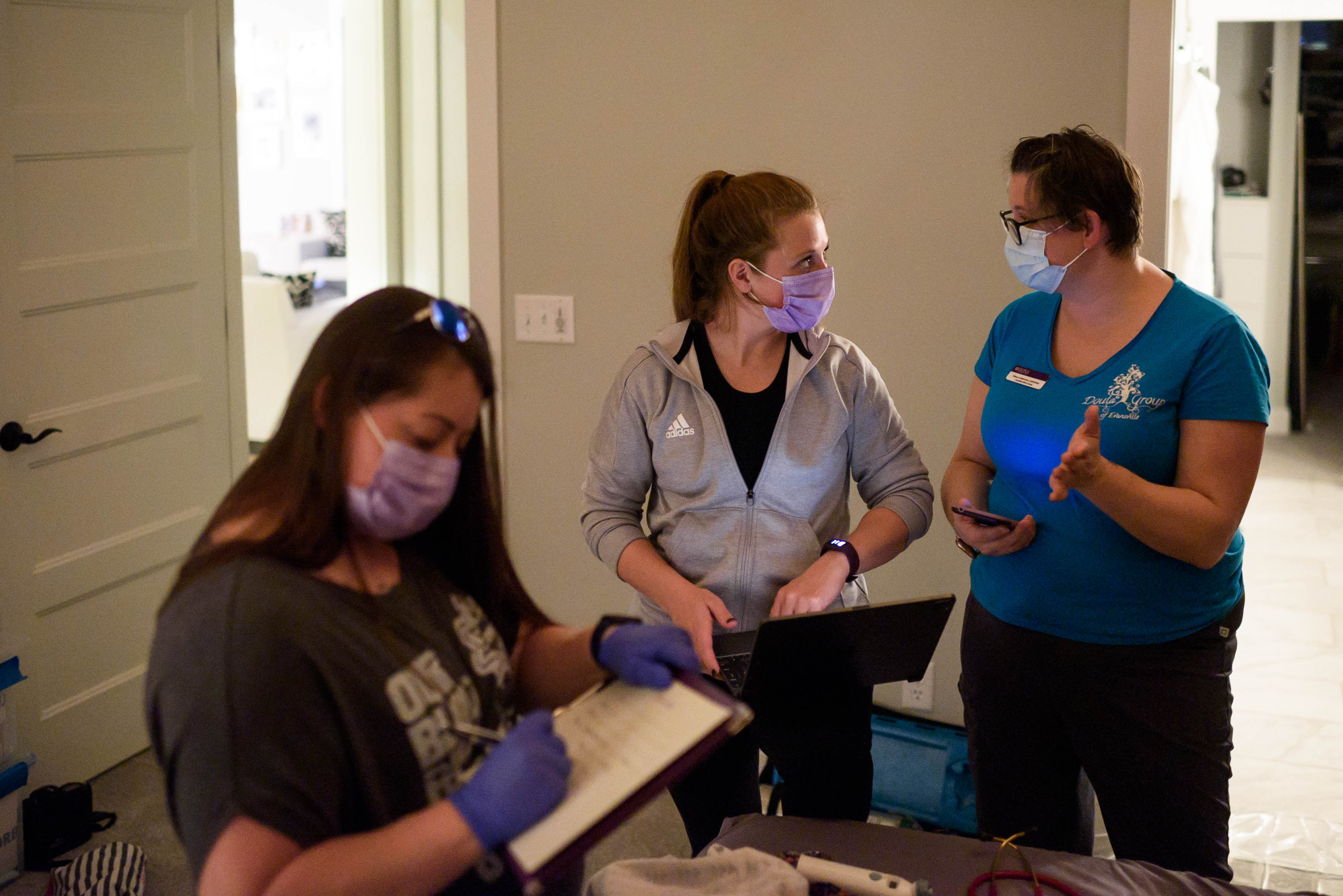 How do Indiana, Kentucky, Illinois regulate midwives and home births?