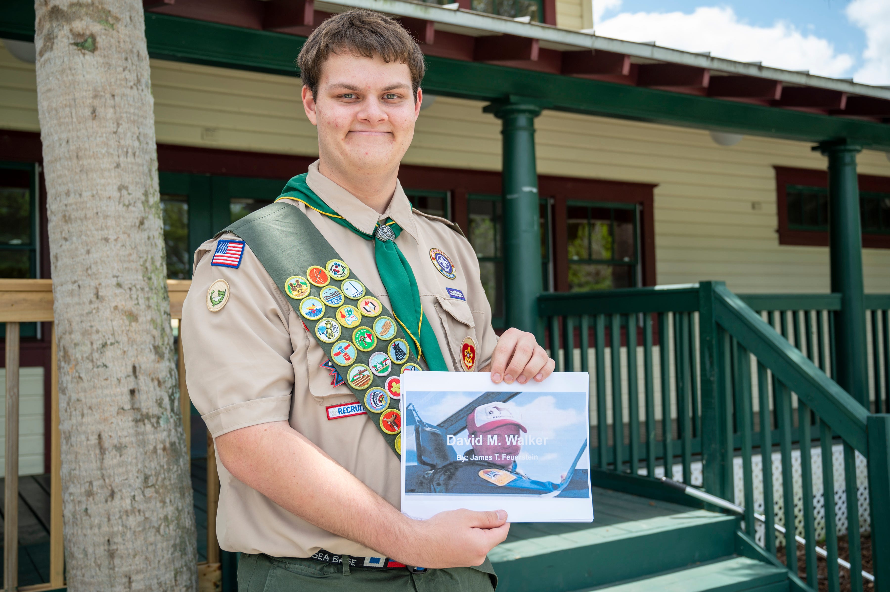 Wiegen Leeuw baas Boy Scout working to honor Lake County's only astronaut