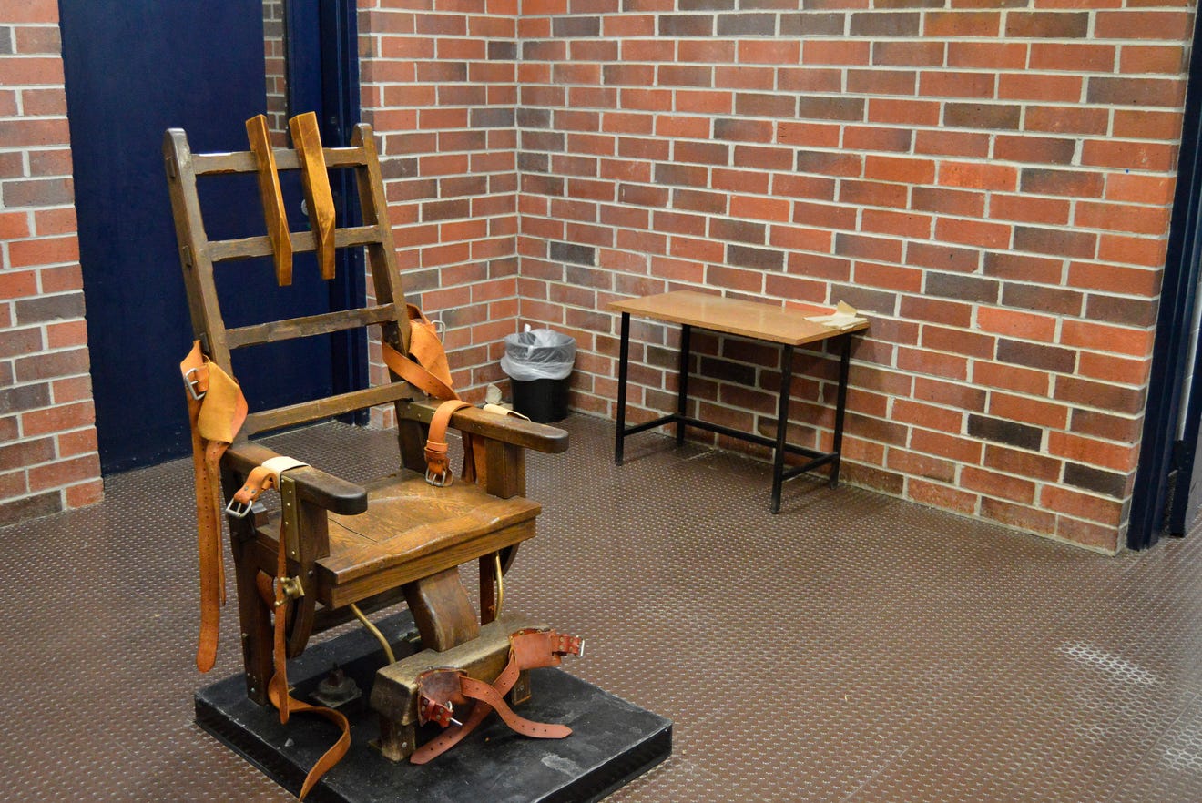 Sc Death Row Inmates Can Choose Firing Squad Electric Chair