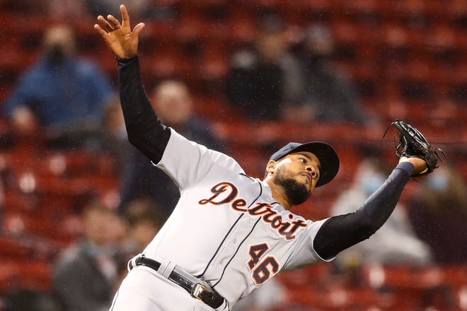 Tigers third baseman Jeimer Candelario makes a catch in the fourth inning of the Tigers' 6-5 win in 10 innings on Wednesday, May 5, 2021 in Boston.