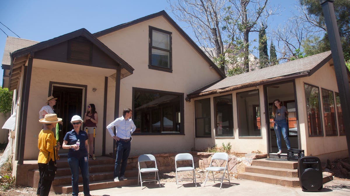 Community commemorates Springdale History and Visitor Center