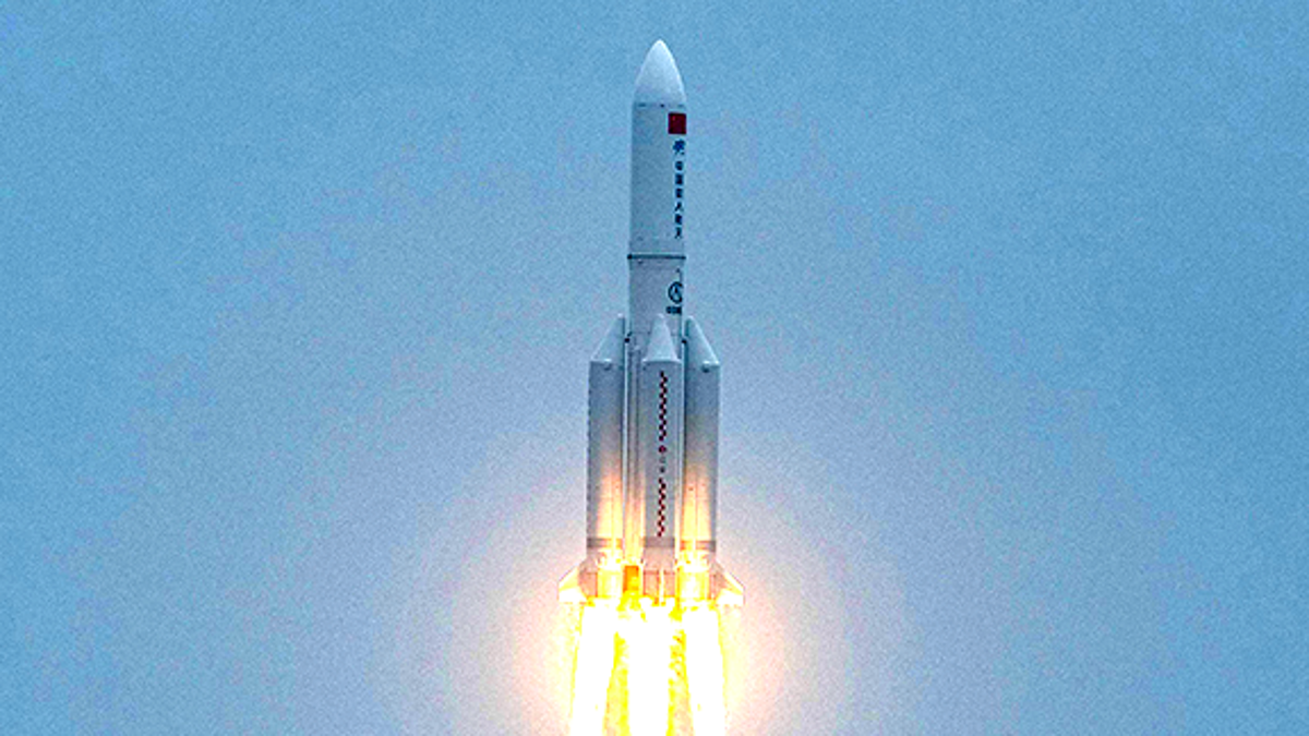 La Fusee Chinoise Long March 5b Retournant Sur Terre Pourrait Frapper Samedi Les Actualites