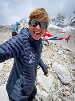Valari Wedel says goodbye to her daughter Jess before being medi-flighted off Mount Everest earlier this week.