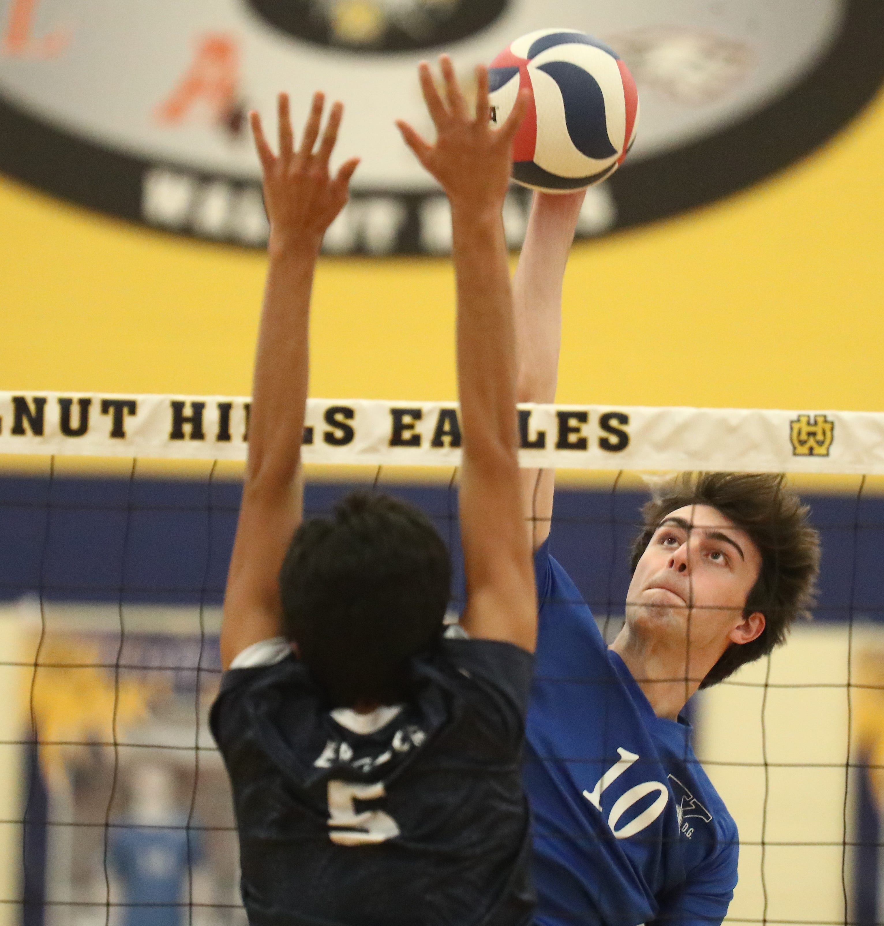 st-xavier-volleyball-wins-over-walnut-hills-in-battle-of-top-10-teams