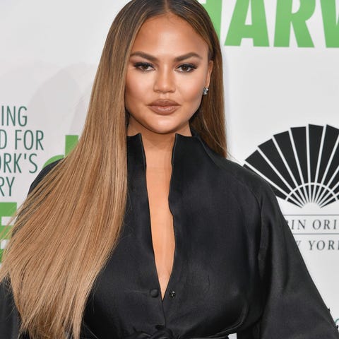 Chrissy Teigen has issued an apology to Courtney S
