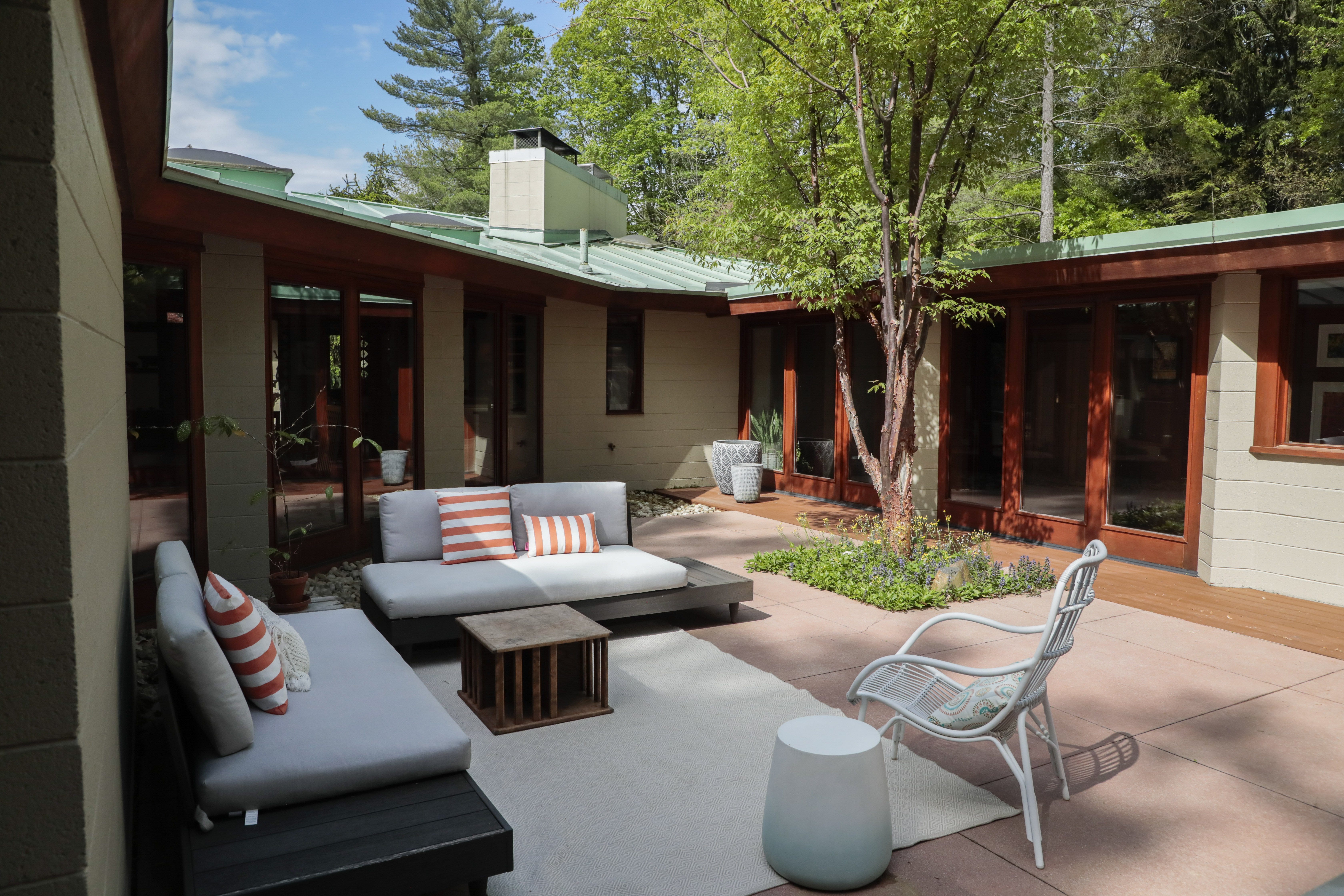 Worthington, Ohio, landmark Frank Lloyd Wrightstyle home for sale