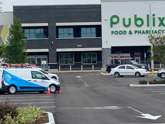 Publix drew in about $1 billion in net earnings in the quarter that ended June 26, compared with $1.4 billion for the same quarter in 2020.