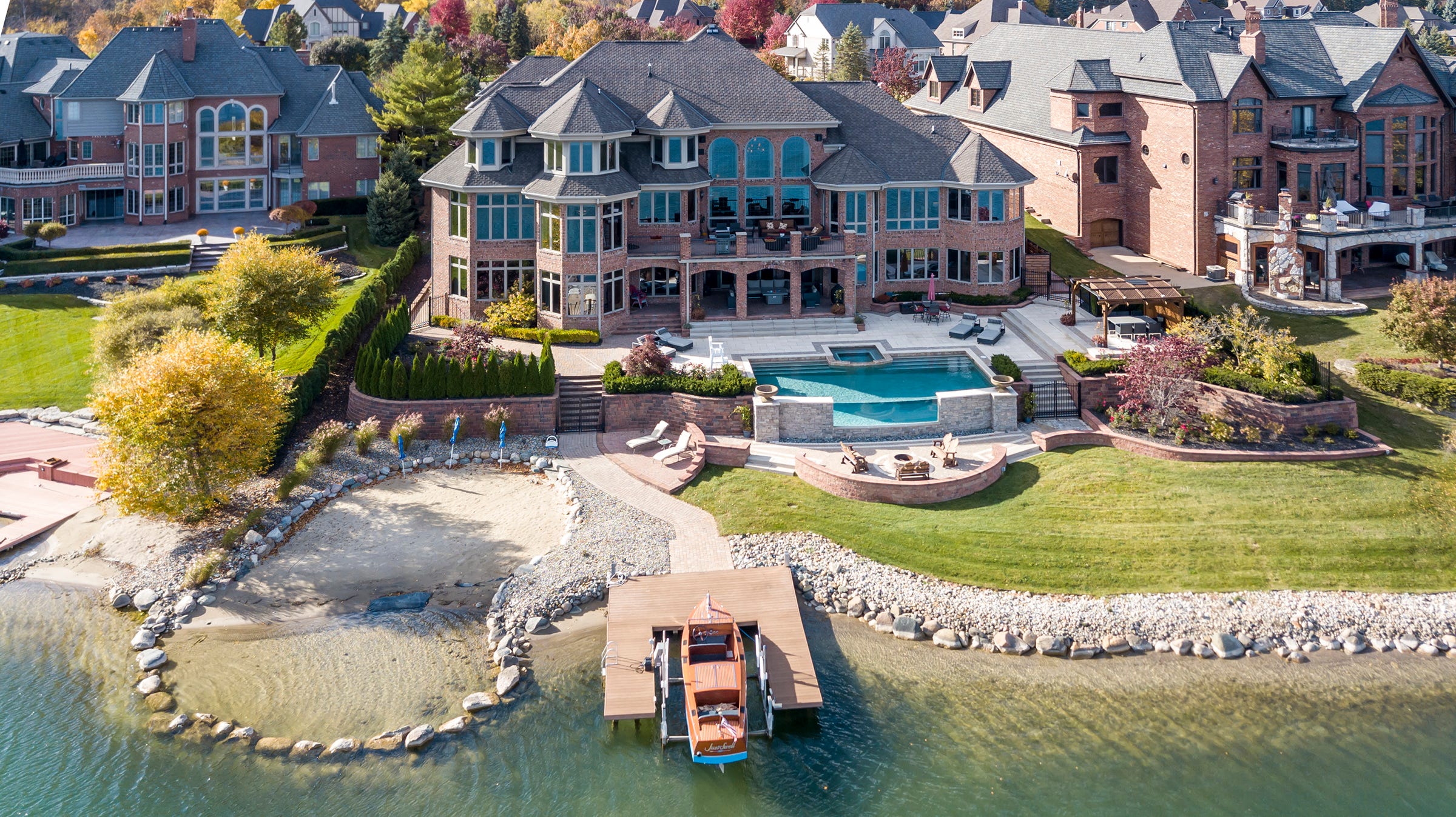 3 9m Green Oak Township Mansion Is A Phenomenon On Many Levels