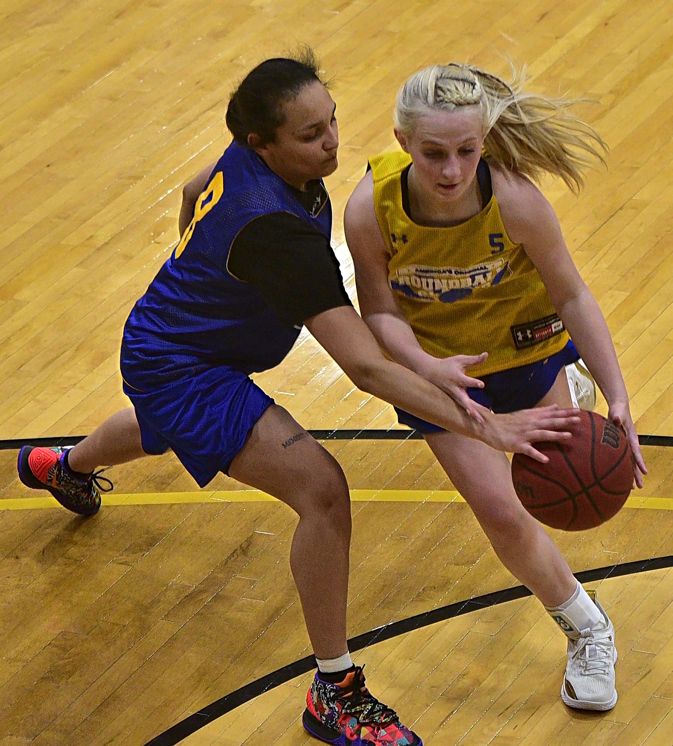 Different strategy, atmosphere lead to enjoyable Roundball Classic for