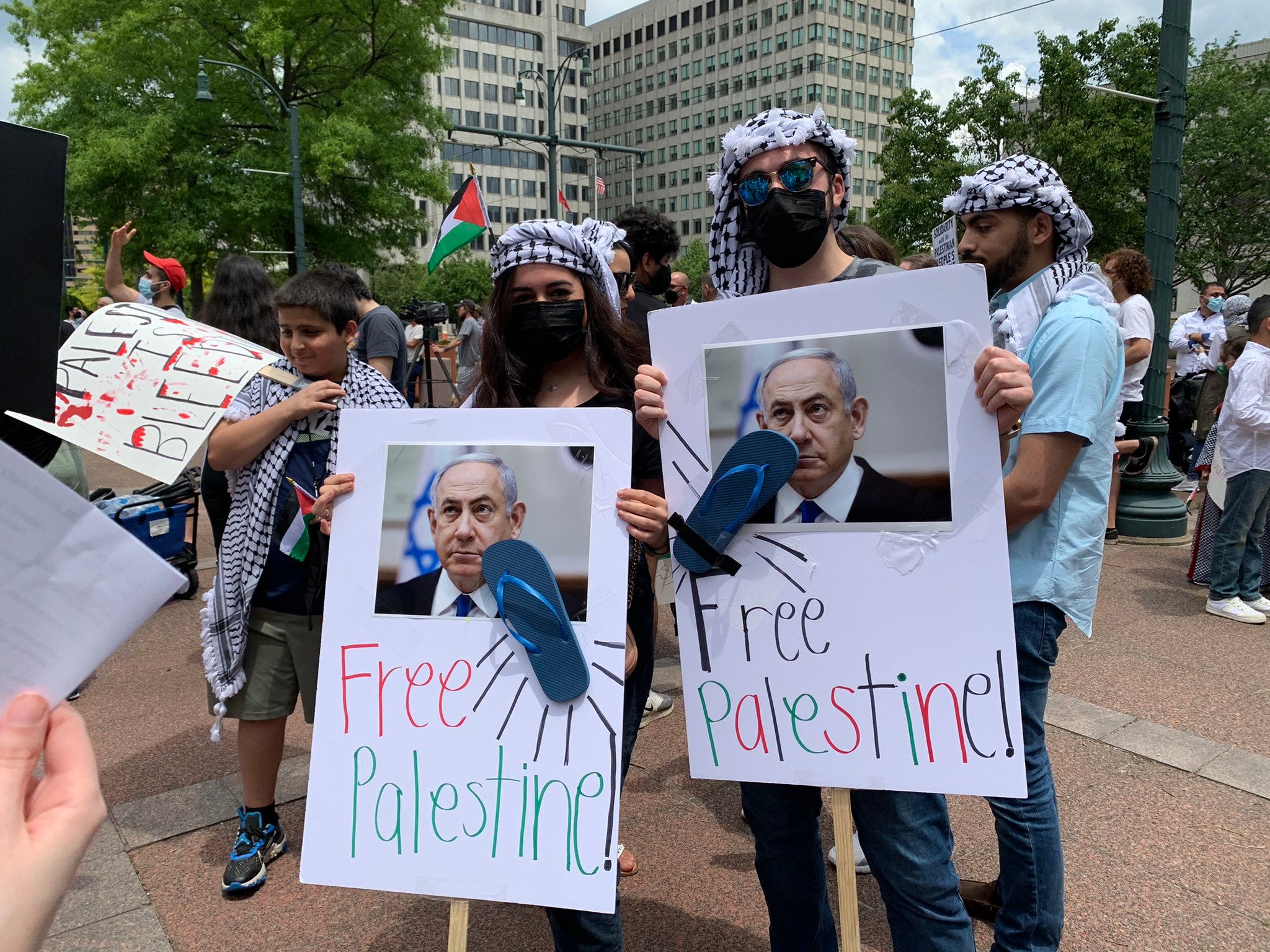 Download Supporters Of Palestinians March In Downtown Memphis