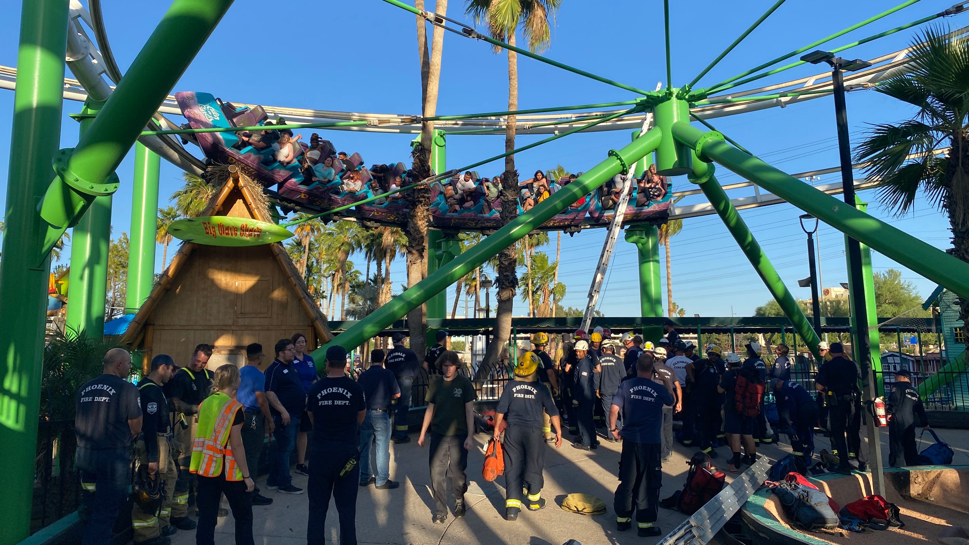 22 People Rescued From Stalled Rollercoaster At Castles N Coasters 22 People Rescued From Stalled Rollercoaster At Castles N Coasters