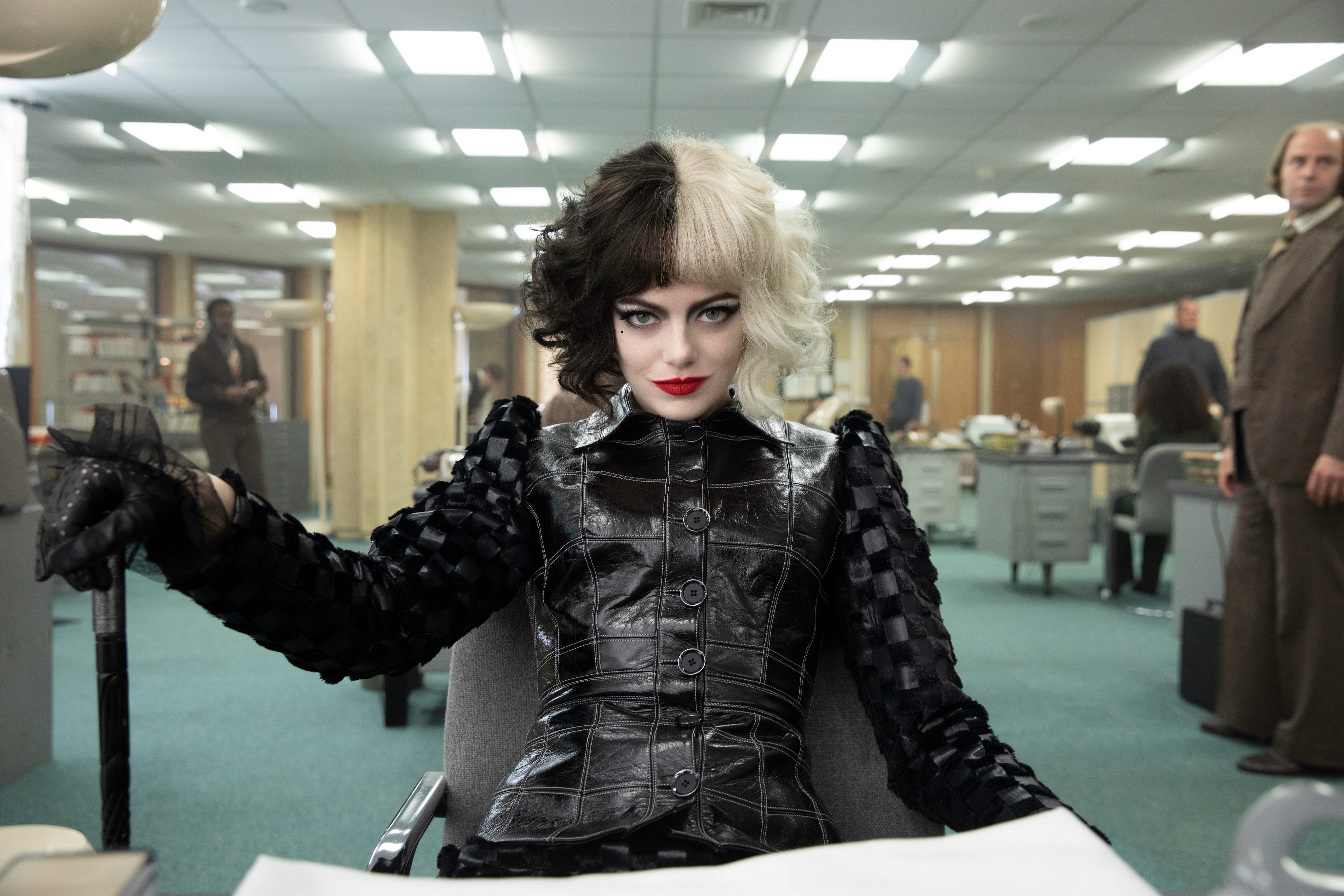 Emma Stone isn't here to complain about 'Cruella.' She's here to work