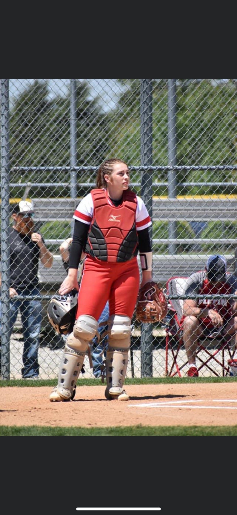 Mansfield softball teammates Alyson Edwards, Chloe Creekmore form bond