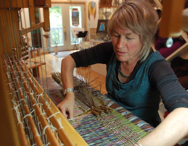 Pandemic trae un nuevo enfoque a Fish Creek Interfibers Studio Gallery Pandemic trae un nuevo enfoque a Fish Creek Interfibers Studio Gallery