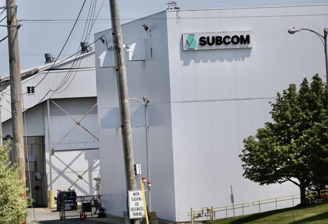 Pan Am worker dies, pinned between cars at SubCom in Newington