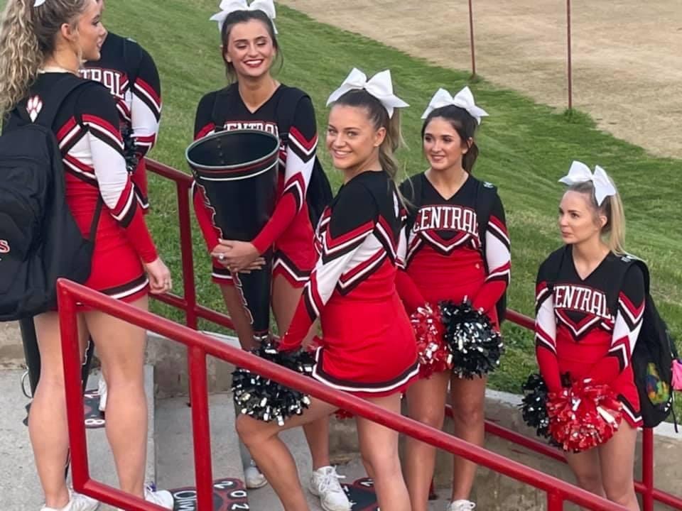 Kelsea Ballerini music video Half of my Hometown filmed in Knoxville