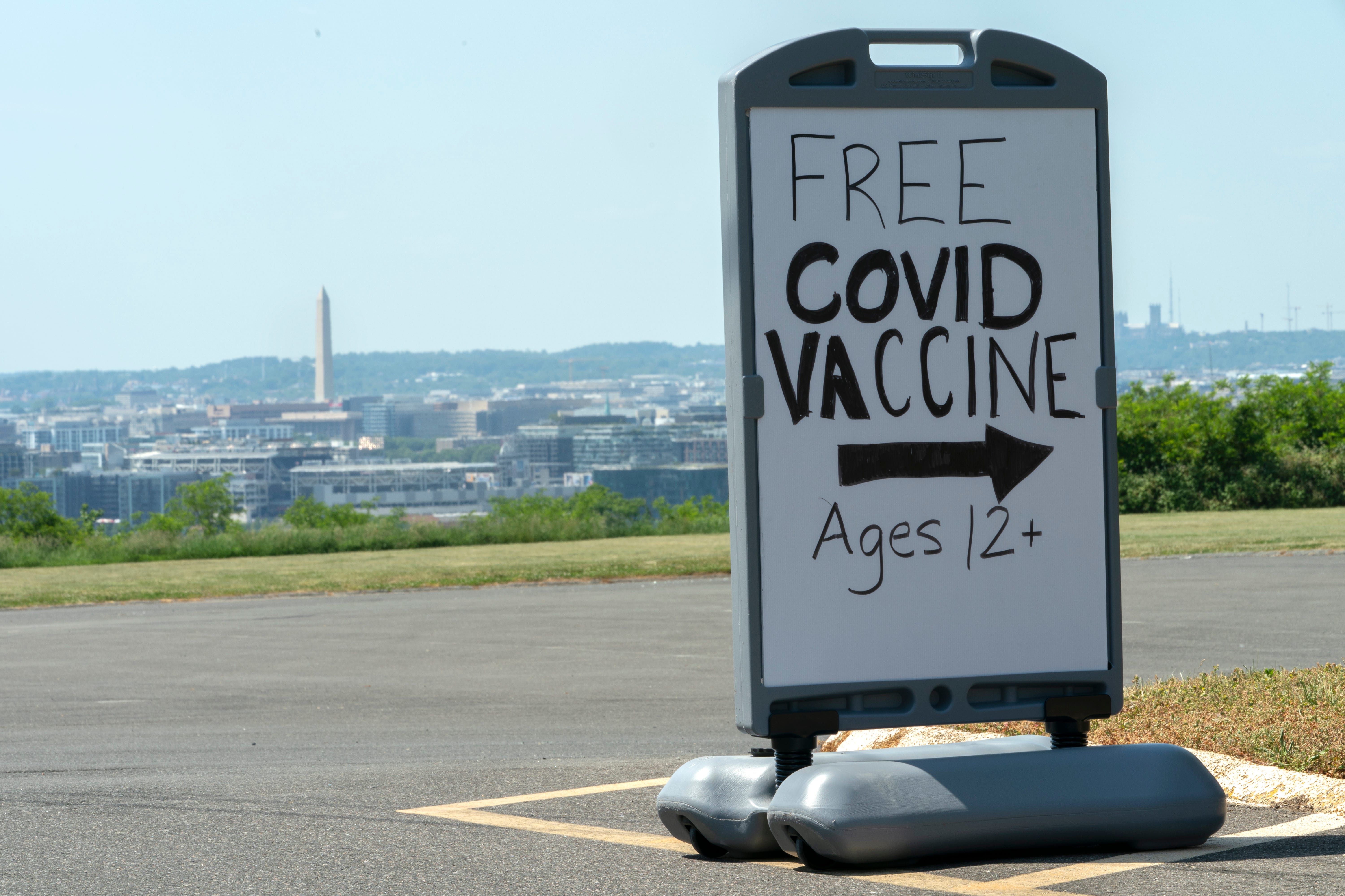 Covid Updates Us Border Closure High Vaccination Rates In Northeast